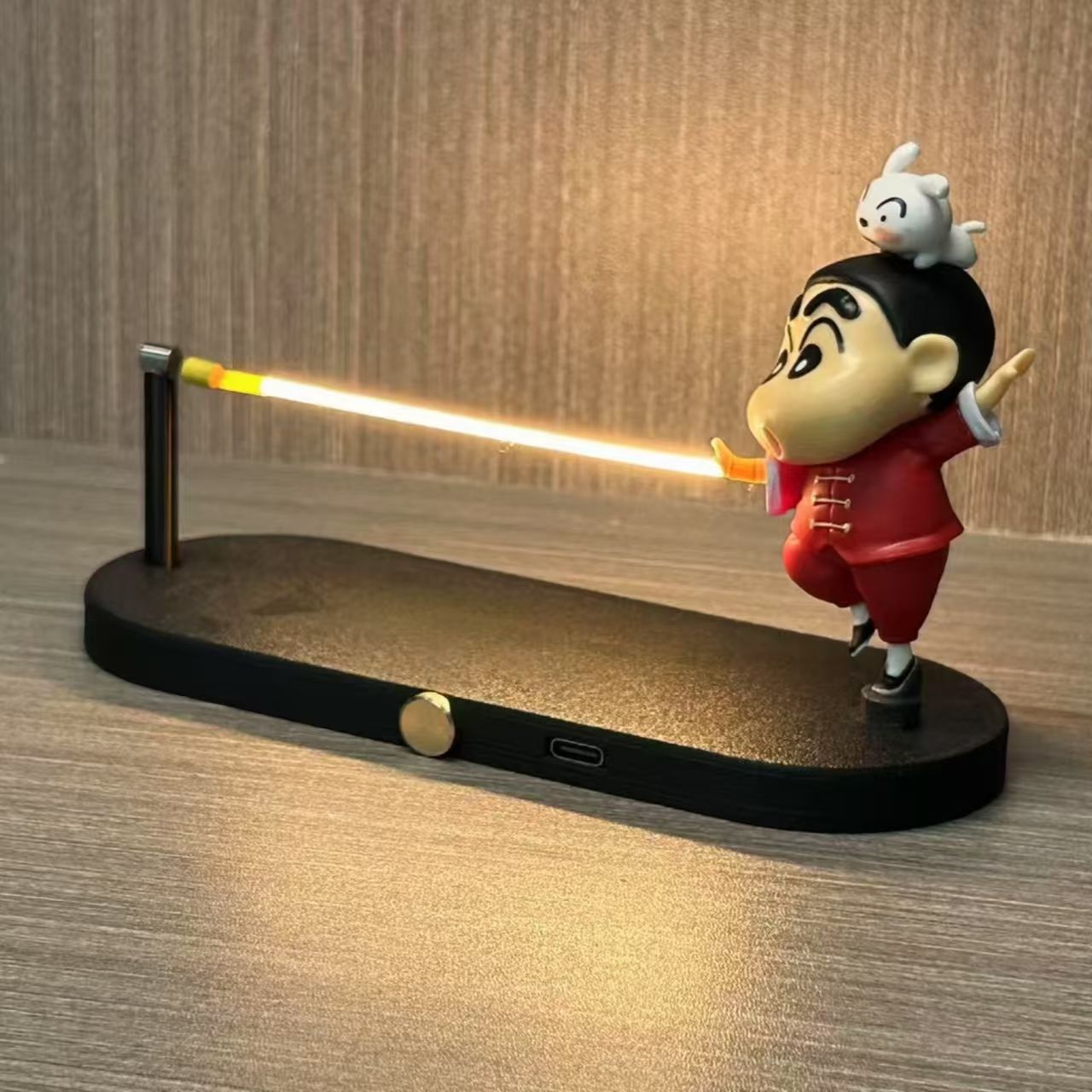 Crayon Shin-chan Floating Night Light with Warm Glow – Magnetic Suspension Desk Ornament