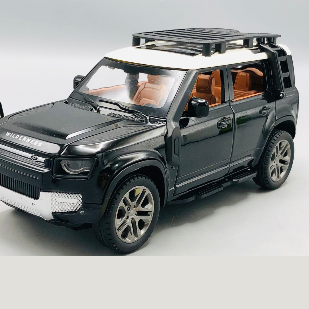 Land Rover Defender RC 1:22 Diecast Model Car with Smoke & LED Lights