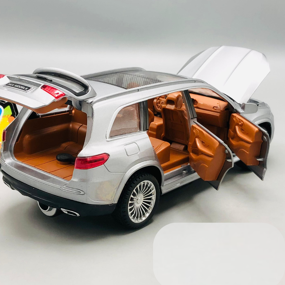1:22 RC Diecast Mercedes GLS600 Model Car With Smoke