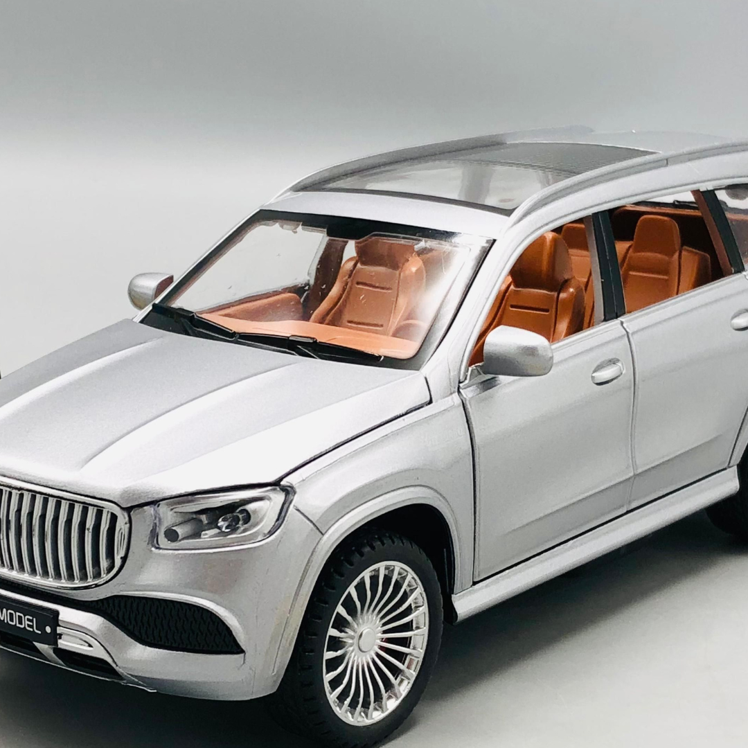 1:22 RC Diecast Mercedes GLS600 Model Car With Smoke