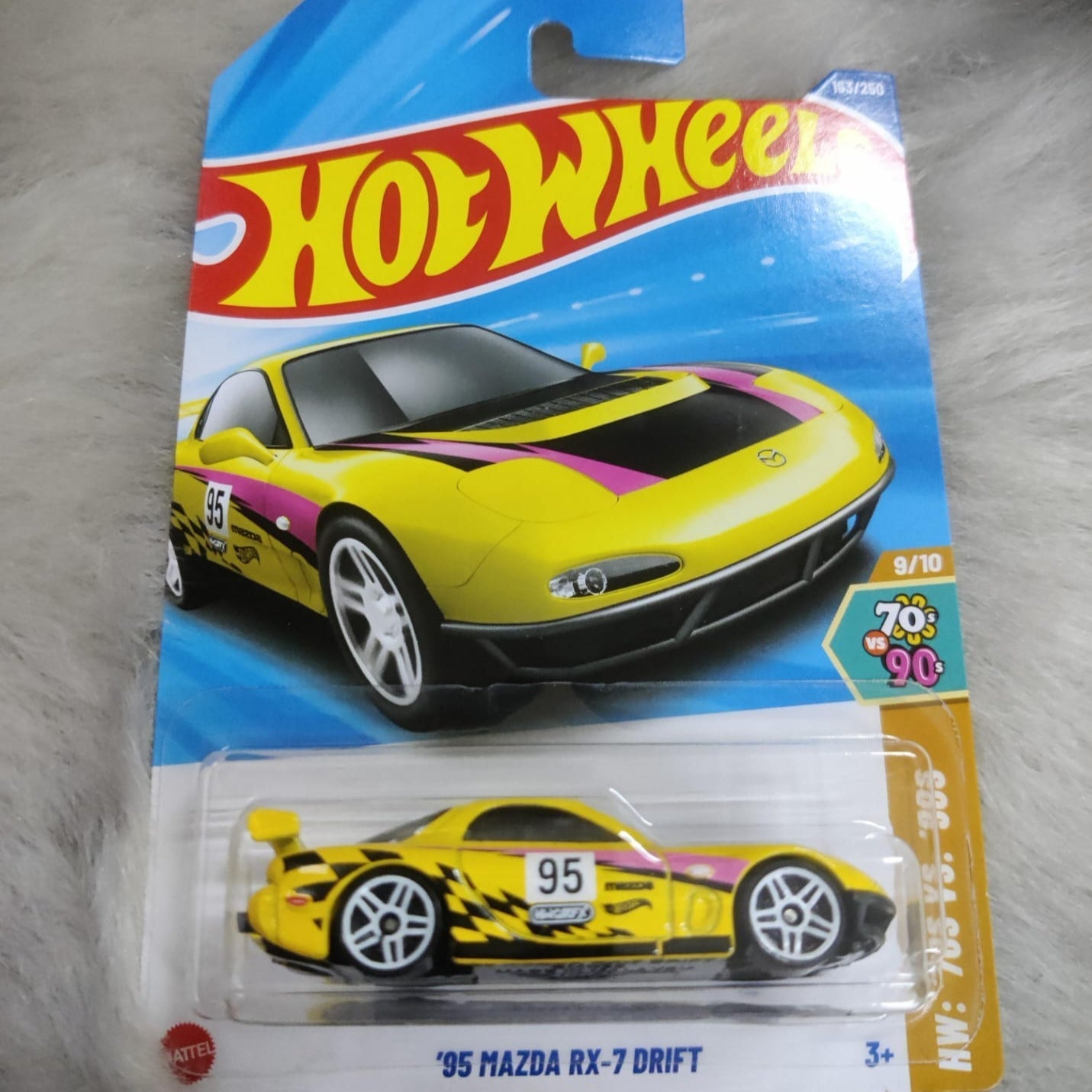 Hot Wheels 2025 J and K Case Vehicle Exclusive Collection - '95 Mazda Rx-7 Drift