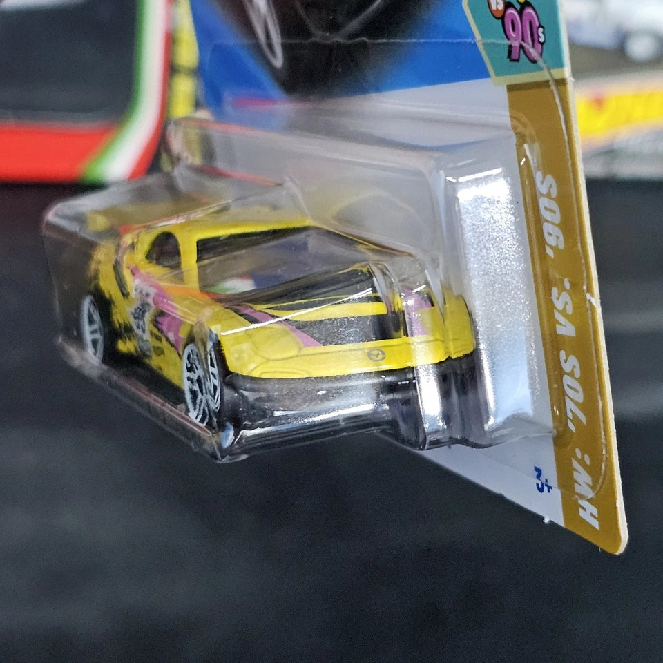 Hot Wheels 2025 J and K Case Vehicle Exclusive Collection - '95 Mazda Rx-7 Drift
